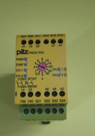 PNOZ XV2-774500